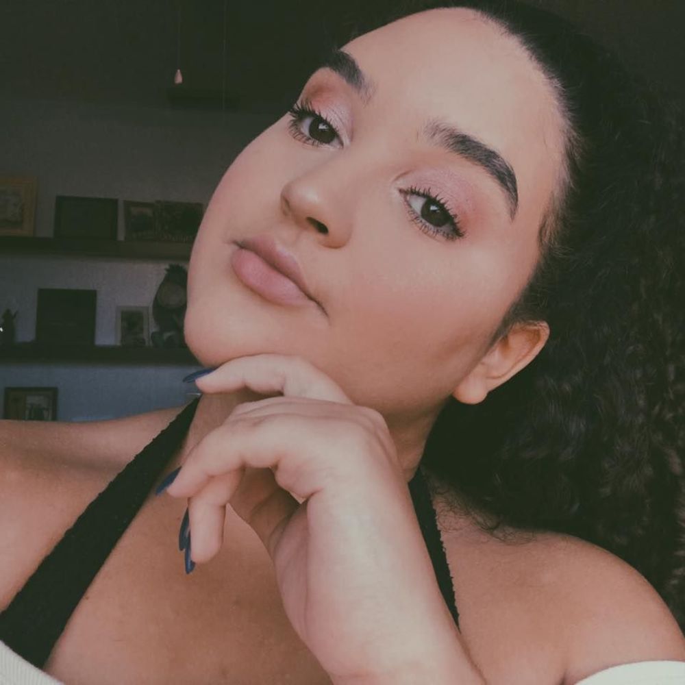 Meet your Posher, Ana